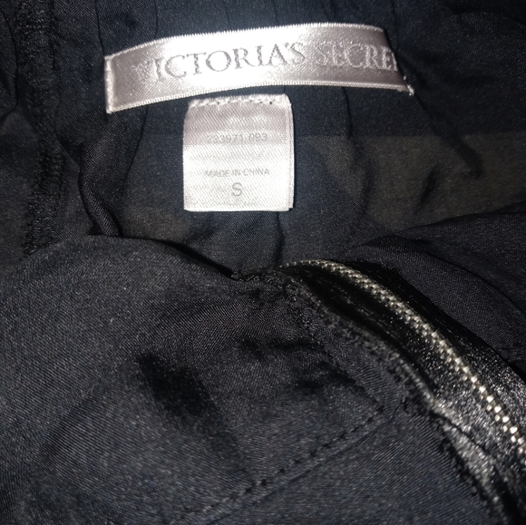 Victoria's Secret lingerie - Picture 2 of 8